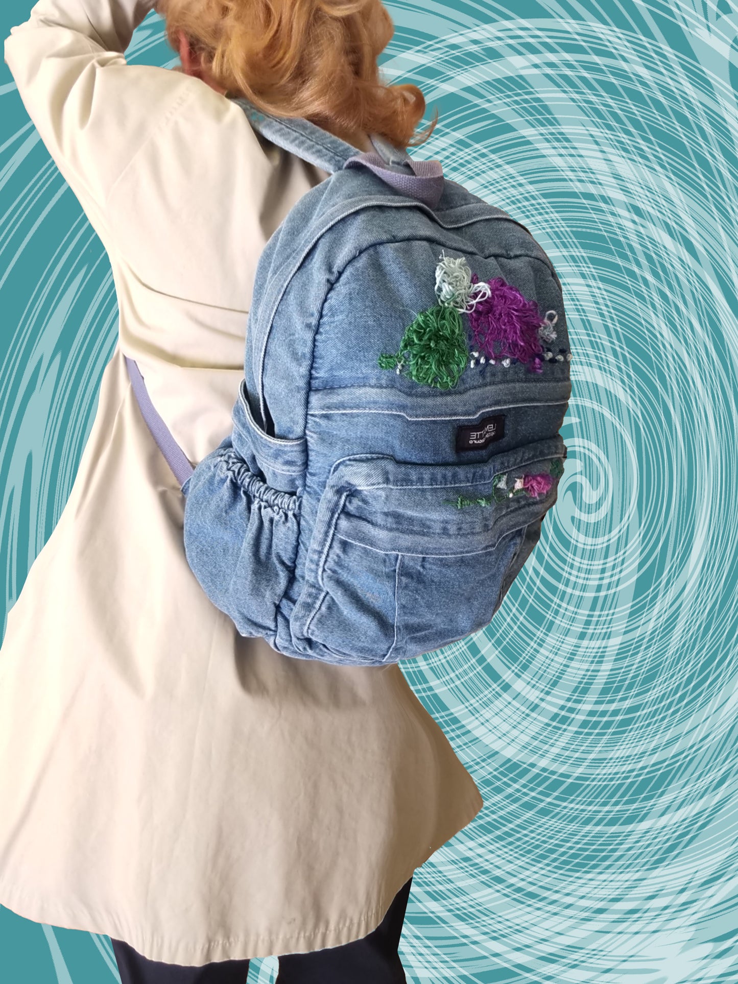 Zaino Jeans con ricamo Controcorrente