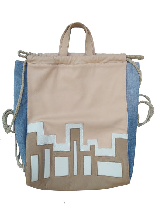 Sacca in pelle e jeans