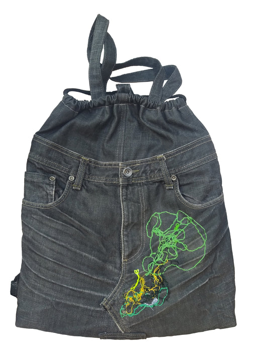 Zaino/Sacca/Borsa in jeans scuro | pezzo unico | ricamo brutto